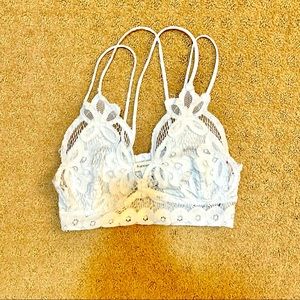 NWOT crochet lace bralette